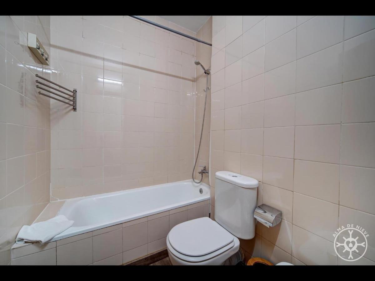 Apartamento Maladeta De Alma De Nieve Baqueira Beret Exterior foto