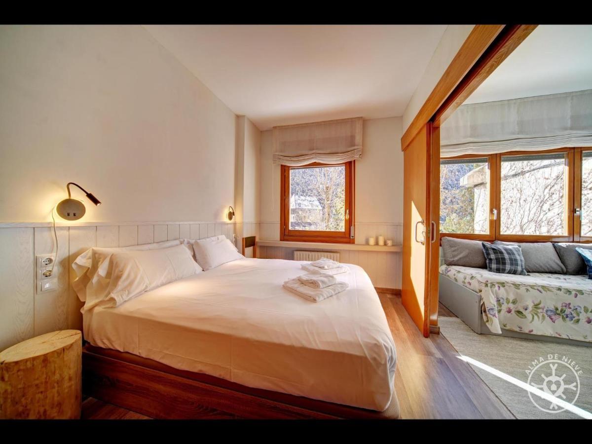 Apartamento Maladeta De Alma De Nieve Baqueira Beret Exterior foto